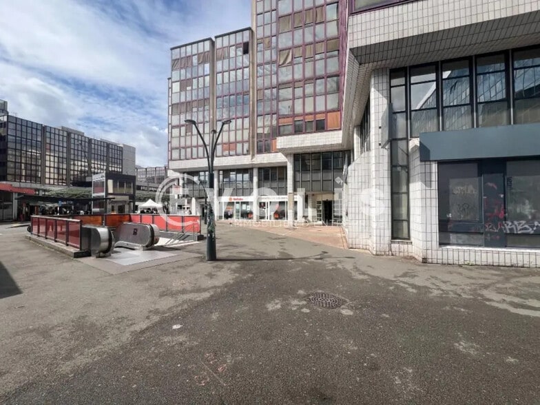 Bureau dans Fontenay-sous-Bois à louer - Photo de l’immeuble – Image 3 sur 18