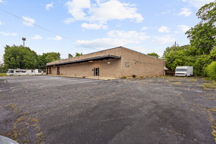 1862 LATHAM St, Memphis, TN à vendre - Photo de l’immeuble – Image 1 sur 26