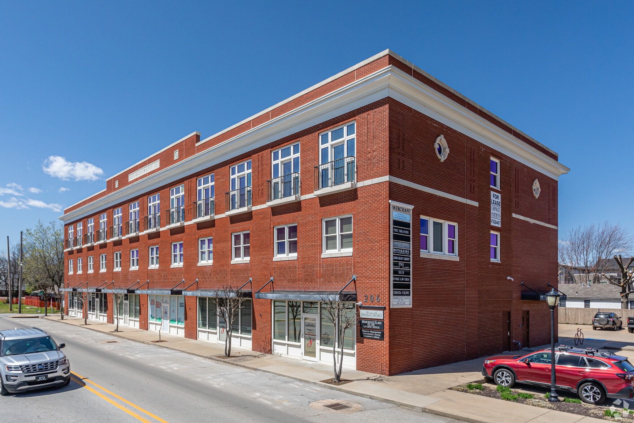 206 SW 8th St, Bentonville, AR à louer Photo principale– Image 1 sur 32