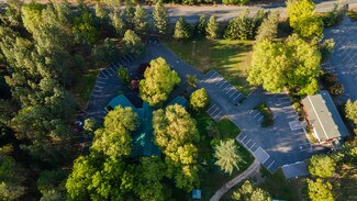 Plus de détails pour 459 Galice Rd, Merlin, OR - Spécialisé à vendre