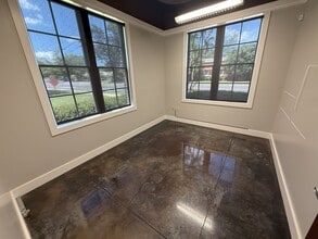 607 Pendleton St, Greenville, SC à louer Photo de l’immeuble– Image 2 sur 8