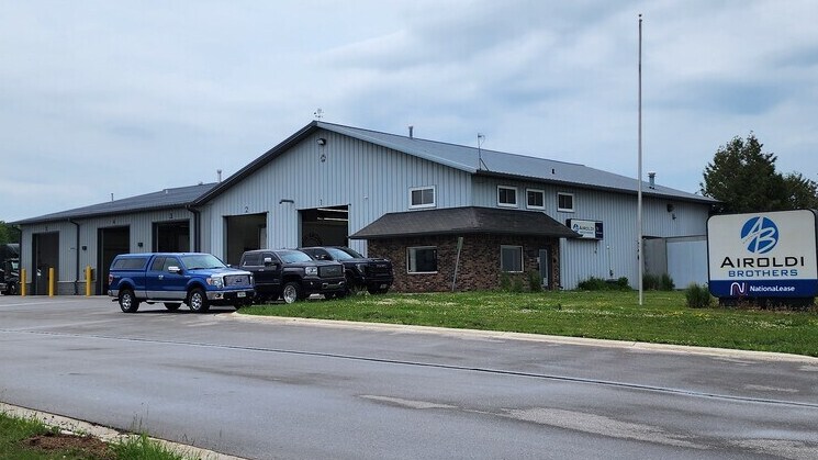 3070 Commodity Ln, Green Bay, WI à vendre Photo de l’immeuble– Image 1 sur 16