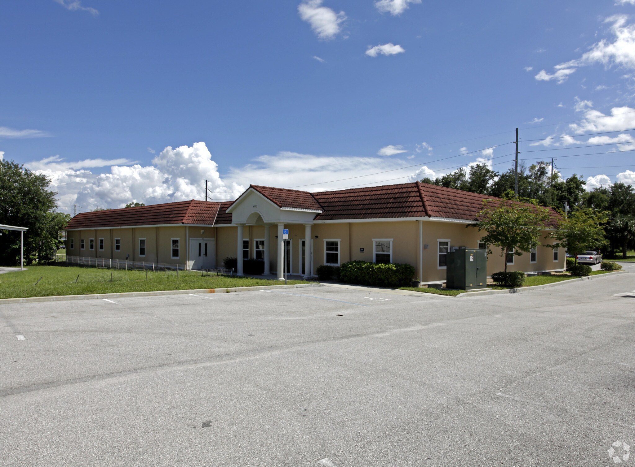 401 E North Blvd, Leesburg, FL à louer Photo principale– Image 1 sur 24