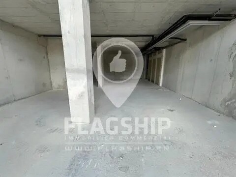 Local commercial dans Ivry-sur-Seine à louer - Photo intérieure – Image 2 sur 4