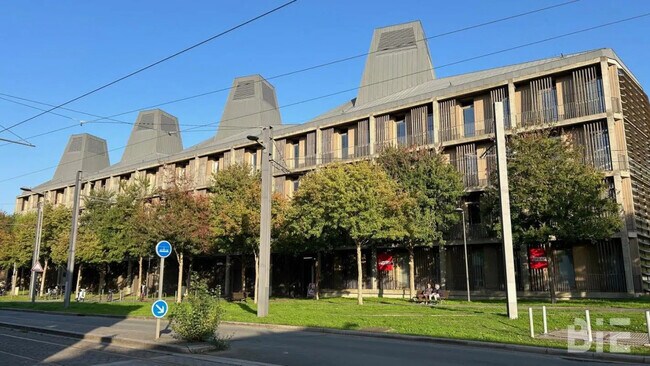Plus de détails pour Bureau à louer