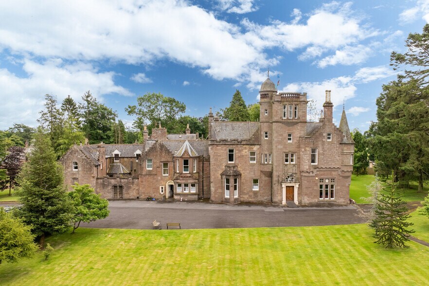 Forfar Rd, Arbroath à vendre - Photo de l’immeuble – Image 1 sur 12