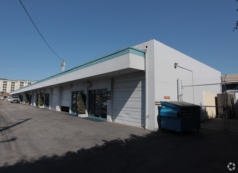 10400-10422 S La Cienega Blvd, Inglewood, CA à louer - Photo de l’immeuble – Image 2 sur 5