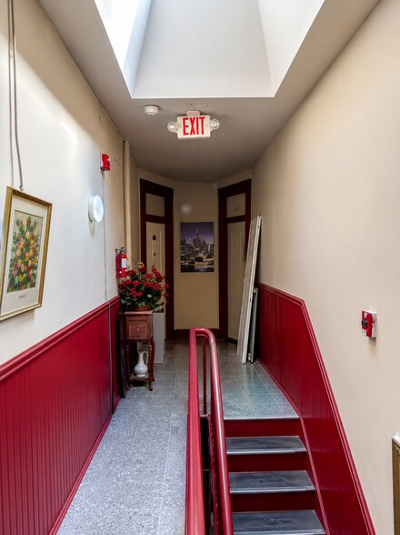 606 11th St, Union City, NJ à vendre - Photo de l’immeuble – Image 3 sur 9