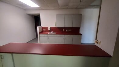 1228 N Logan St, Texas City, TX à louer Photo intérieure– Image 1 sur 15