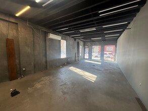 103 Stuyvesant Ave, Brooklyn, NY à louer Photo intérieure– Image 1 sur 3