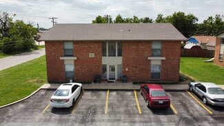Plus de détails pour 7413 Melrose Ln, Oklahoma City, OK - Logement à vendre