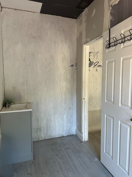 2470 Berryessa Rd, San Jose, CA à louer - Photo de l’immeuble – Image 2 sur 13