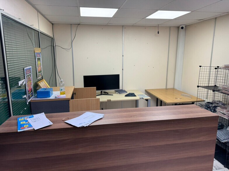 Collier Row Rd, Romford à vendre - Photo intérieure – Image 3 sur 8