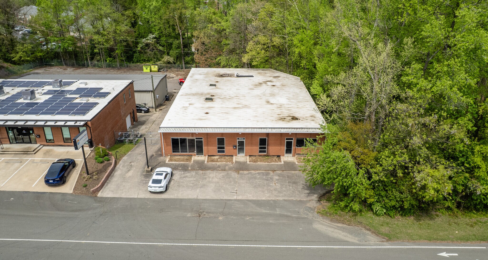 2534 Durham Chapel Hill Blvd, Durham, NC à louer Photo de l’immeuble– Image 1 sur 9