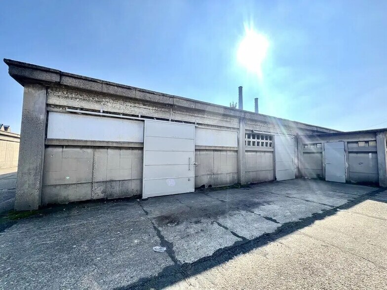 Industriel/Logistique dans Le Havre à louer - Photo de l’immeuble – Image 2 sur 4