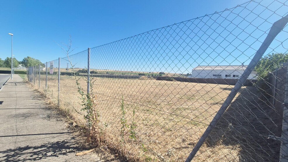Terrain dans Villamayor, Salamanca à vendre - Photo de l’immeuble – Image 3 sur 14
