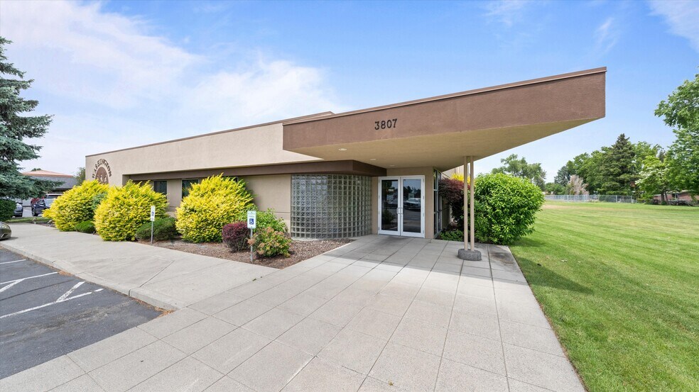 3807 W Court St, Pasco, WA à vendre - Photo de l’immeuble – Image 1 sur 34