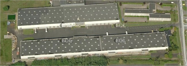 Plus de détails pour 2-4 Rue Des Châtaigniers, Ormes - Industriel/Logistique à louer