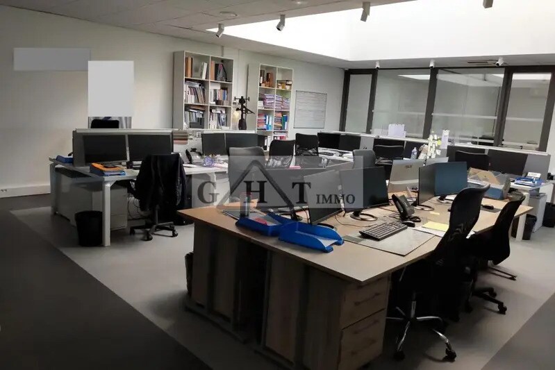 Bureau dans Stains à vendre - Photo intérieure – Image 3 sur 12