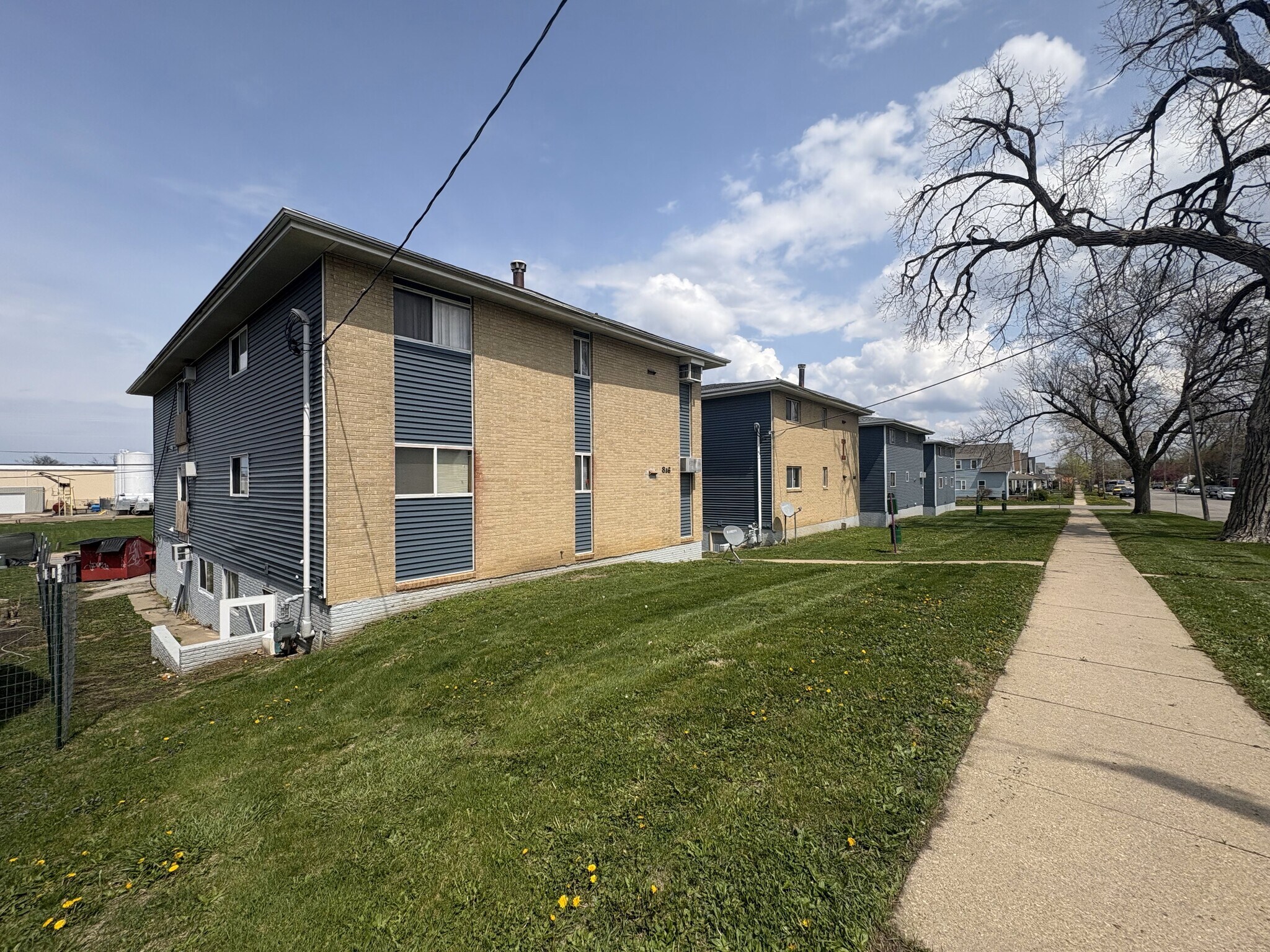 802-816 15th Ave SW, Cedar Rapids, IA à vendre Photo de l’immeuble– Image 1 sur 17