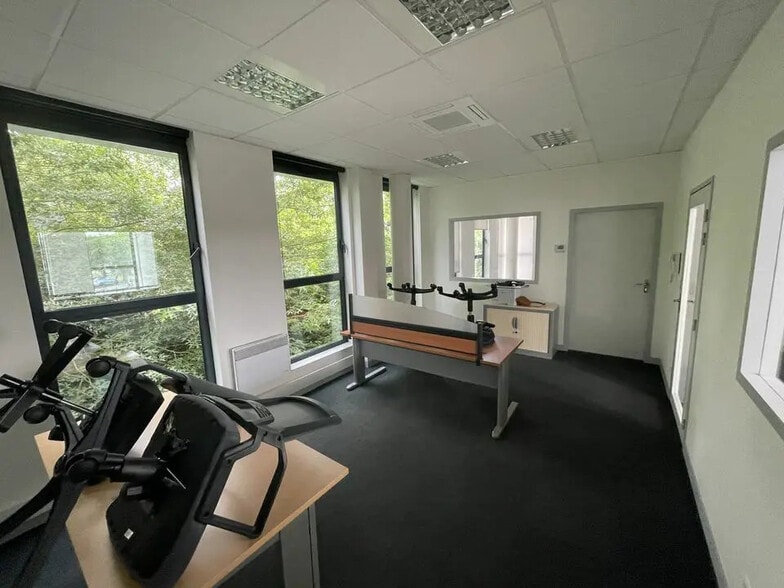 Bureau dans Beaucouzé à louer - Photo de l’immeuble – Image 3 sur 6