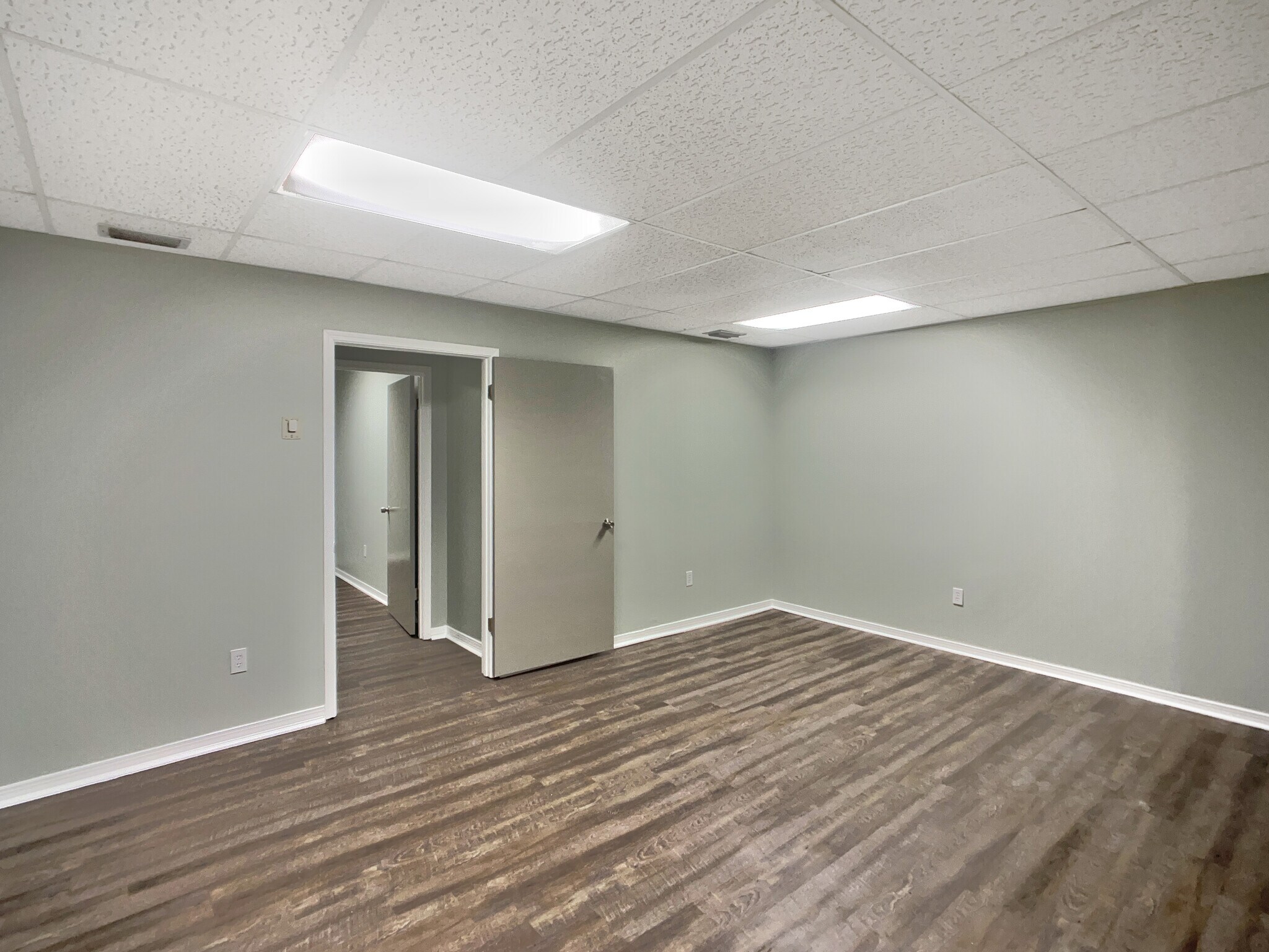 574 Azalea Rd, Mobile, AL à louer Photo intérieure– Image 1 sur 6