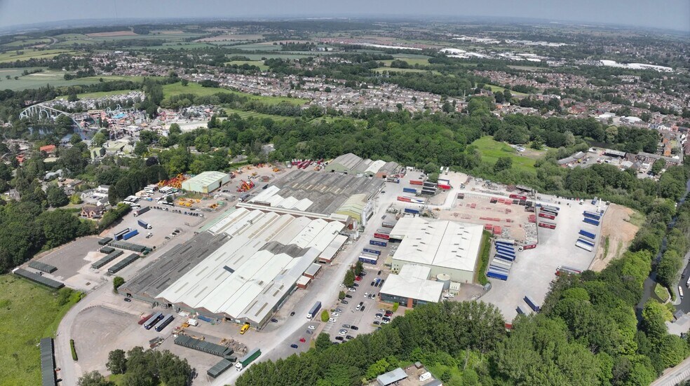 Springvale Industrial Estate, Cwmbran à louer - Aérien – Image 2 sur 3