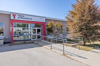 Plus de détails pour 808 Dundas St, Woodstock, ON - Local commercial à vendre