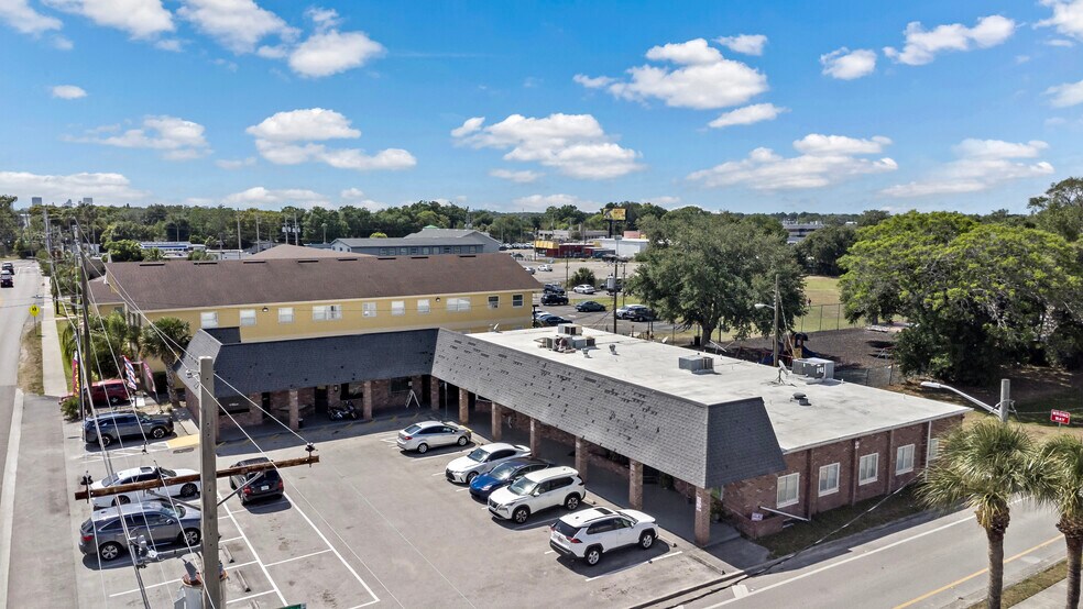 5801-5841 Dahlia Dr, Orlando, FL à vendre - Photo de l’immeuble – Image 1 sur 28
