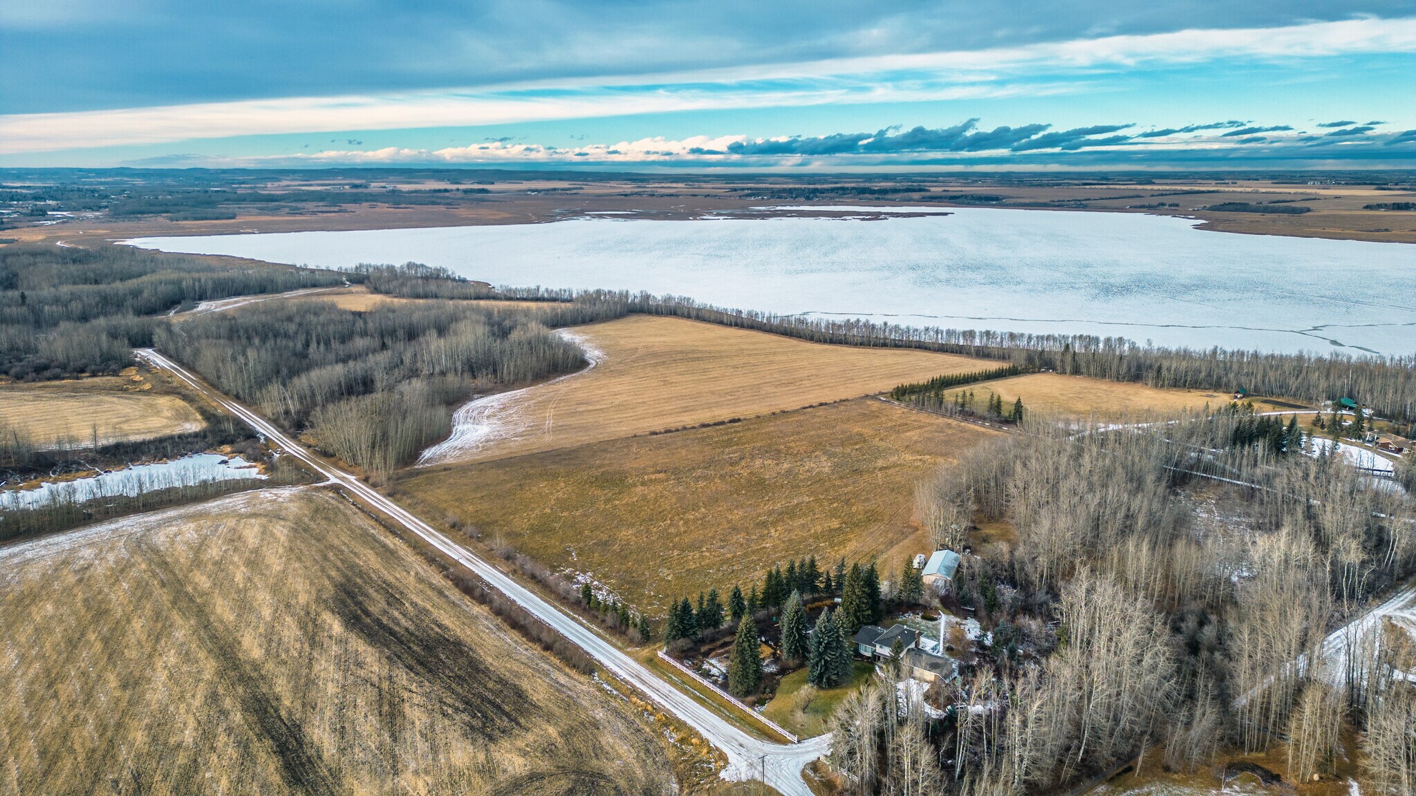 4;26;53;14;NW & 4;26;53;15;NE, Parkland County, AB à vendre Aérien– Image 1 sur 5
