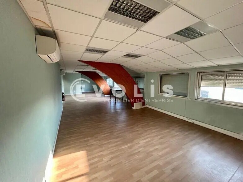 Bureau dans Wissous à louer - Photo intérieure – Image 1 sur 12