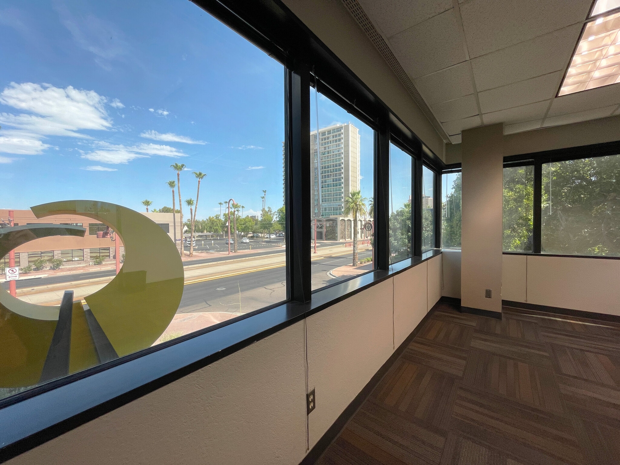 2400 N Central Ave, Phoenix, AZ à louer Photo intérieure– Image 1 sur 7