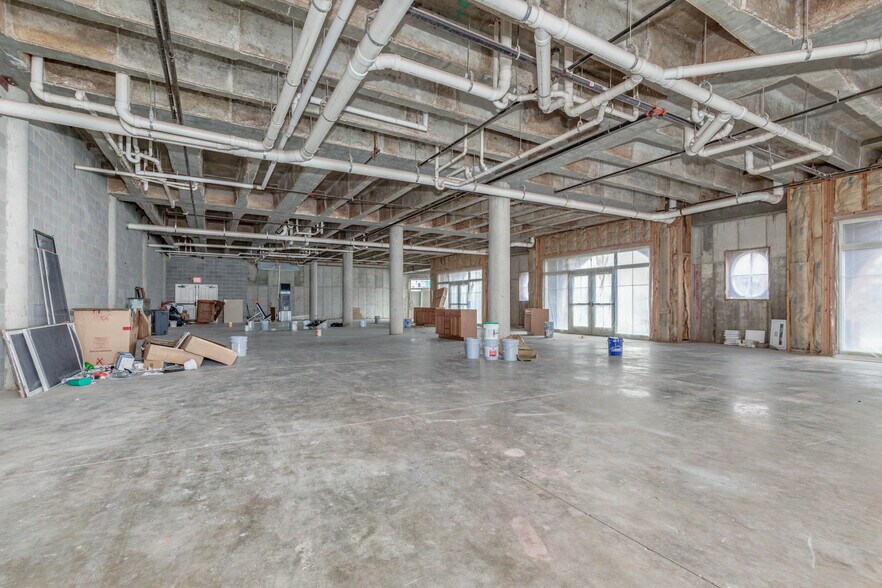 2340 Lafayette Ave, Saint Louis, MO à louer - Photo intérieure – Image 2 sur 6