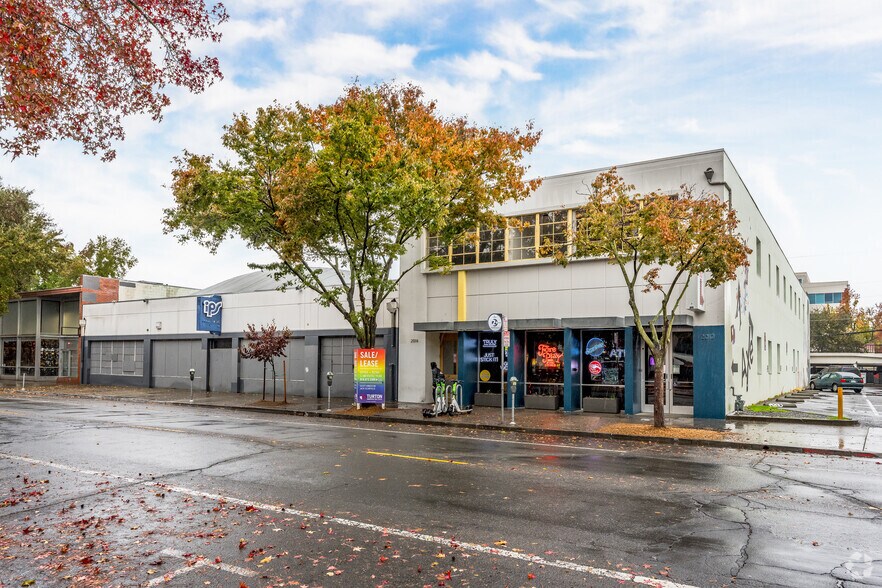 2012-2014 K St, Sacramento, CA à louer - Photo de l’immeuble – Image 1 sur 6