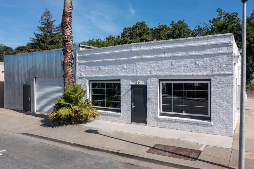 61 Main St, Isleton, CA à vendre - Photo de l’immeuble – Image 2 sur 38