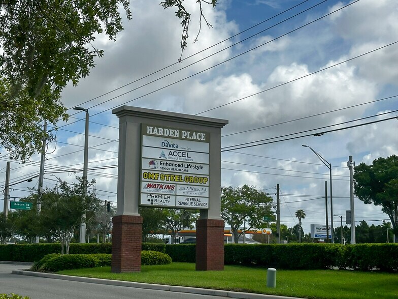 2117-2123 Harden Blvd, Lakeland, FL à louer - Photo de l’immeuble – Image 3 sur 26