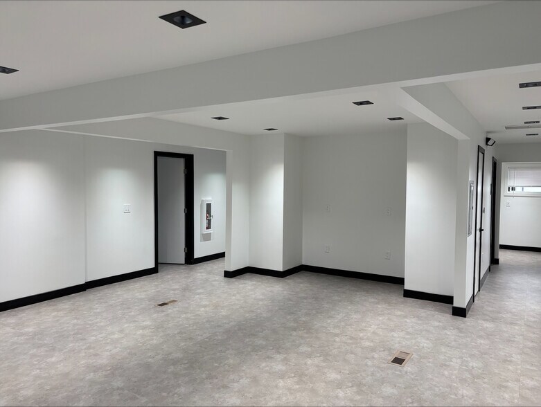 1150 Scott Blvd, Santa Clara, CA à louer - Photo de l’immeuble – Image 2 sur 3