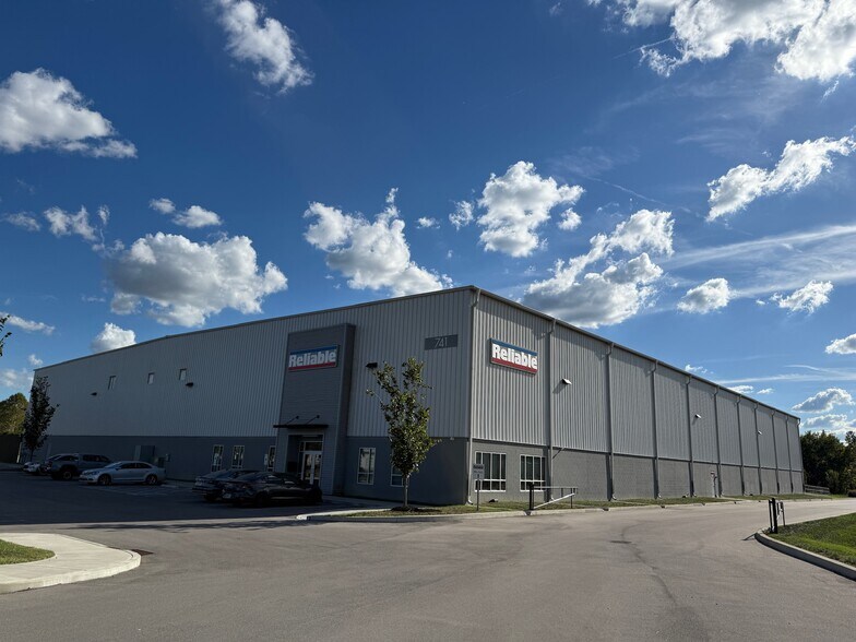 741 Hickory Industrial Dr, Old Hickory, TN à louer - Photo principale – Image 1 sur 8