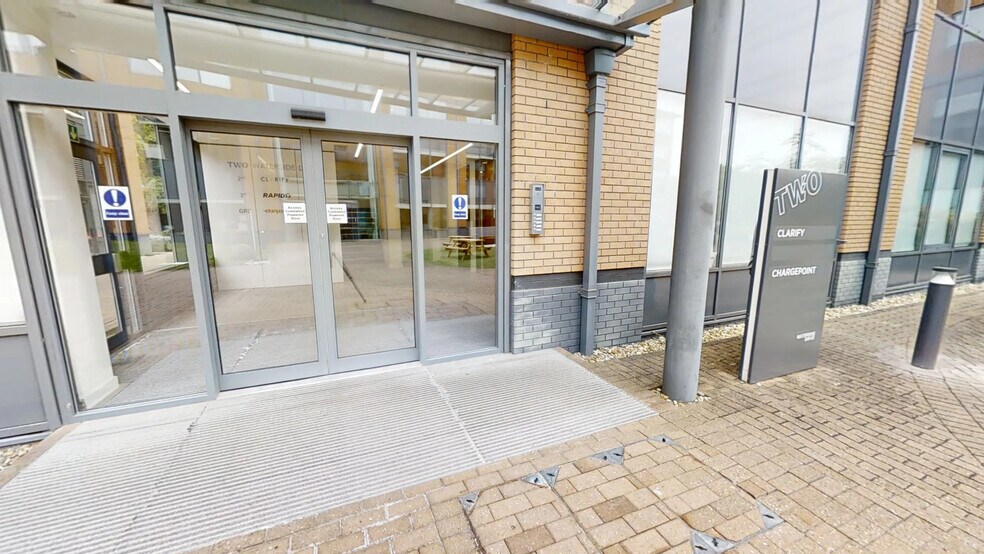 2 Waterside Dr, Reading à louer - Numérisation 3D Matterport – Image 2 sur 11