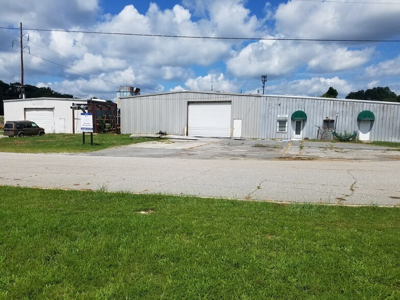 1770 Homer Corn Rd SE, Smyrna, GA à vendre - Photo principale – Image 1 sur 5