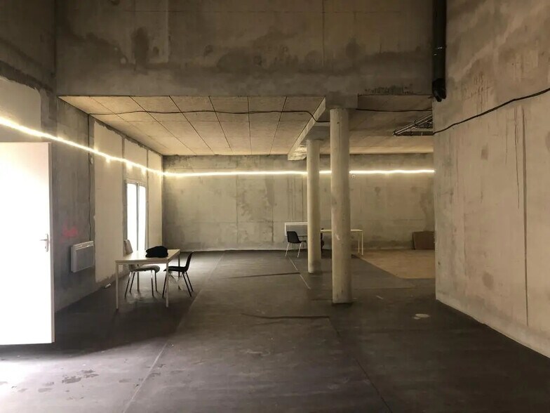 Local commercial dans Pontault-Combault à louer - Photo intérieure – Image 3 sur 7