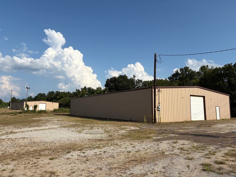 1516 S Sycamore St, Palestine, TX à vendre - Photo de l’immeuble – Image 3 sur 14