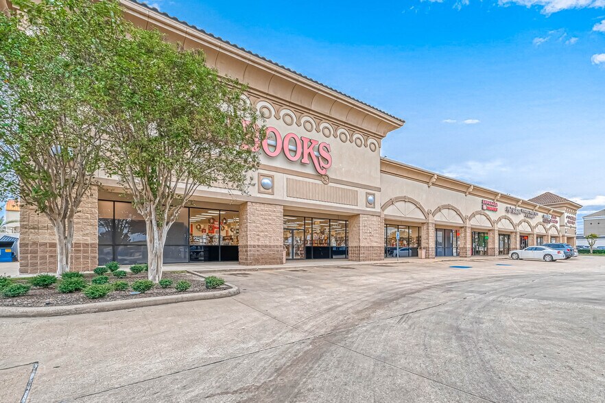 15754 FM 529 Rd, Houston, TX à louer - Photo de l’immeuble – Image 2 sur 7