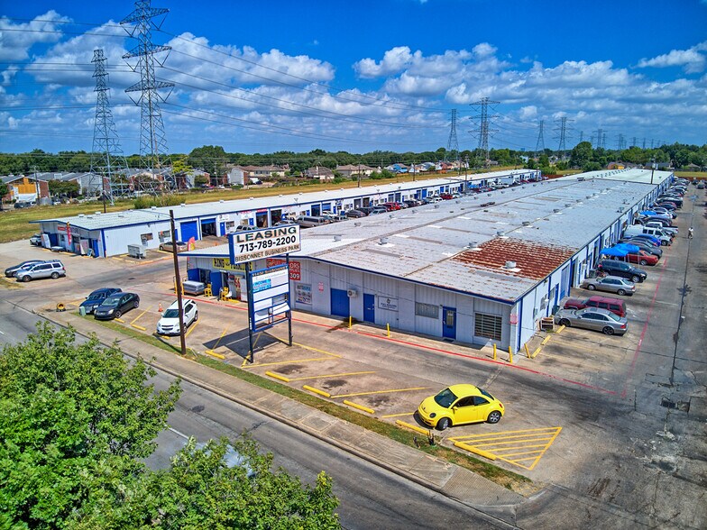 11450 Bissonnet St, Houston, TX à vendre - Photo de l’immeuble – Image 2 sur 41