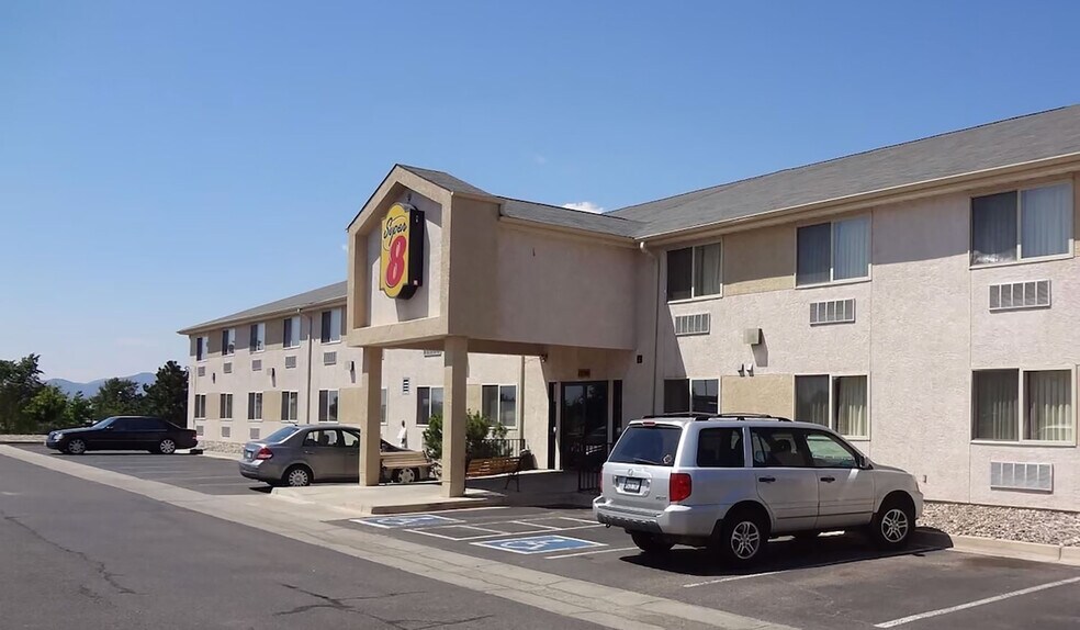 1790 Aeroplaza Dr, Colorado Springs, CO à vendre - Photo de l’immeuble – Image 2 sur 16