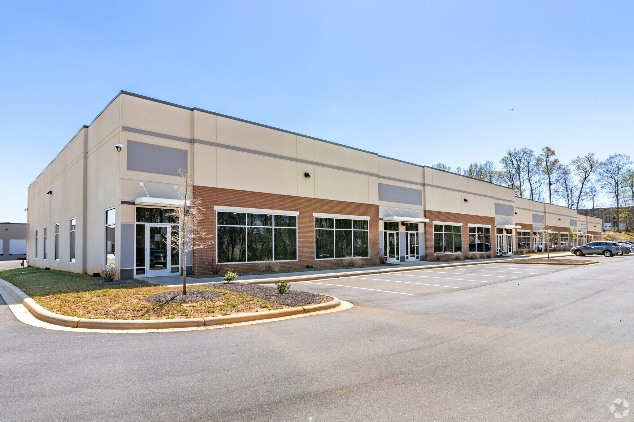 2150 Airport Flex Dr, Charlotte, NC à louer Photo principale– Image 1 sur 11