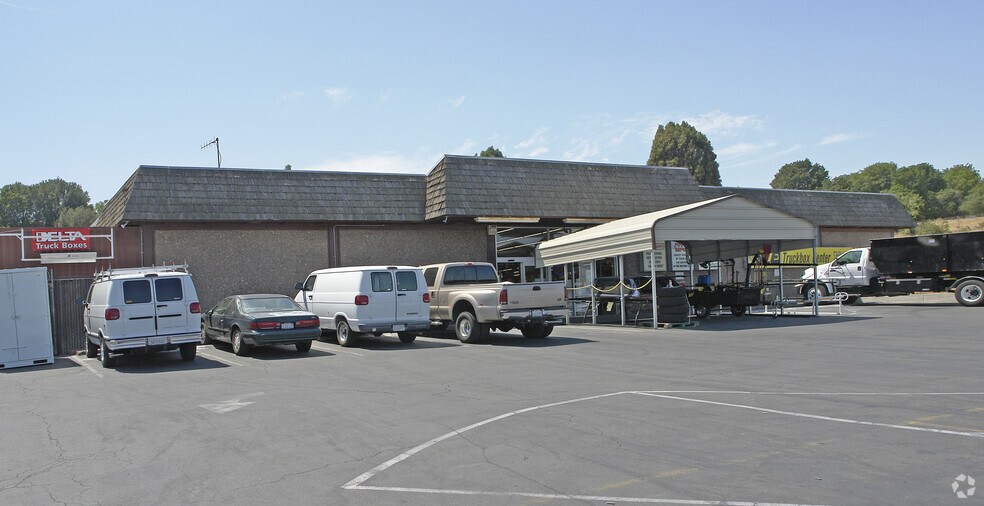 3550 Pacheco Blvd, Martinez, CA à louer - Photo de l’immeuble – Image 2 sur 4
