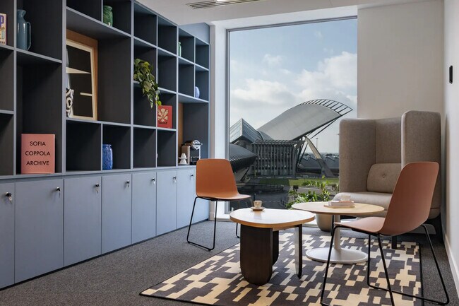 Plus de détails pour Bureau à louer