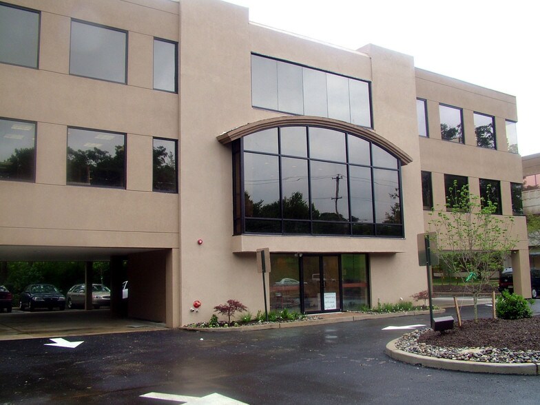 1201 W Swedesford Rd, Berwyn, PA à vendre - Photo de l’immeuble – Image 2 sur 5