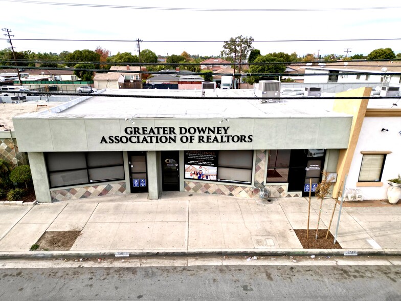 12065 Paramount Blvd, Downey, CA à louer - Photo de l’immeuble – Image 1 sur 12